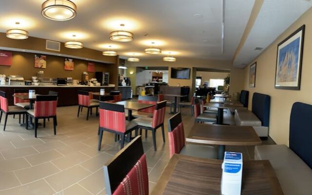 Comfort Suites Auburn