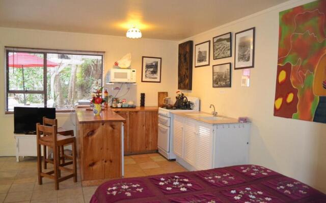 Great Barrier Oasis Lodge