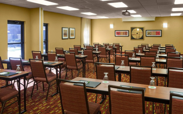 Courtyard by Marriott Sacramento Airport Natomas