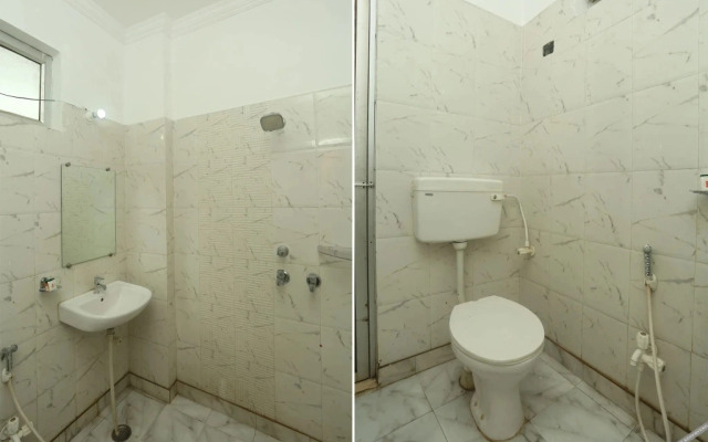 Vrindawan Galaxy by OYO Rooms