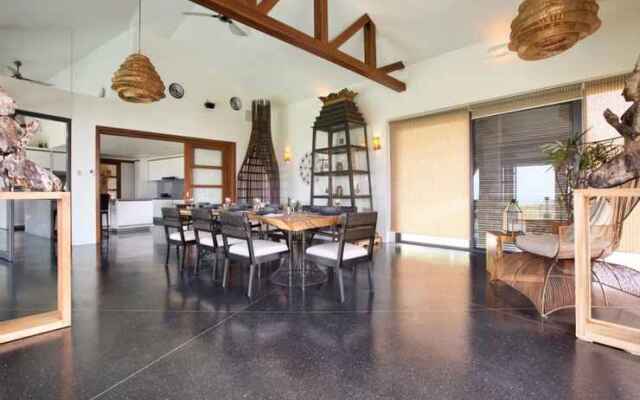 Villa Skyfall