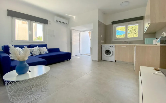 Phaedrus Living Napa Blue Luxury Flat