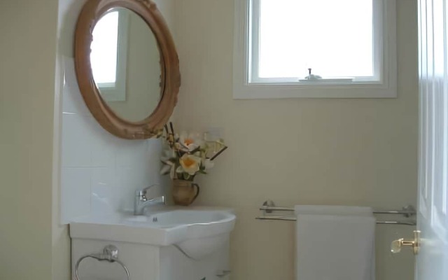Huonville Guesthouse