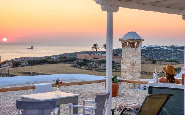 Anthemion Paros Villas & Suites