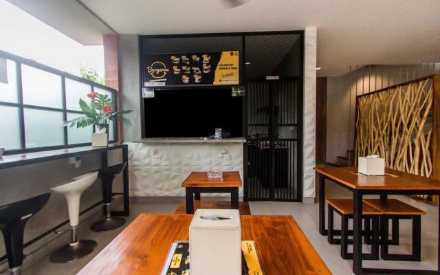 The Jero 18 Kuta Guest House