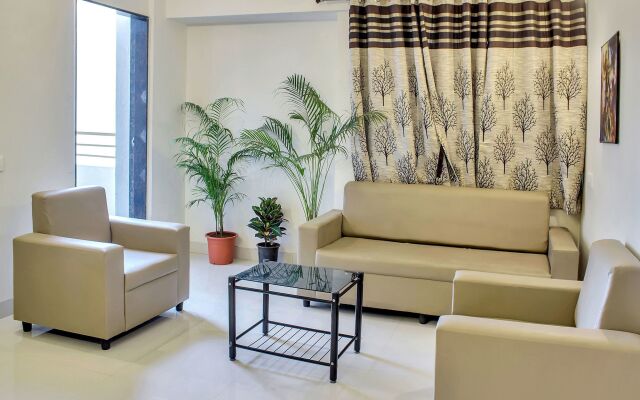 OYO 12042 Green Olives Apartments