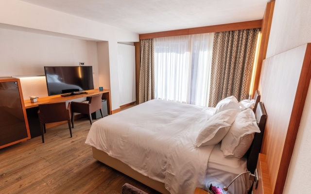 Classic Double room (full double bed)