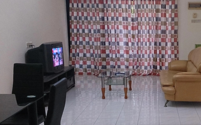 Bayan Seaside Guesthouse