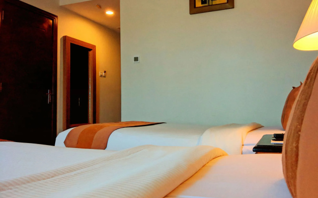 Grand Rocky Hotel