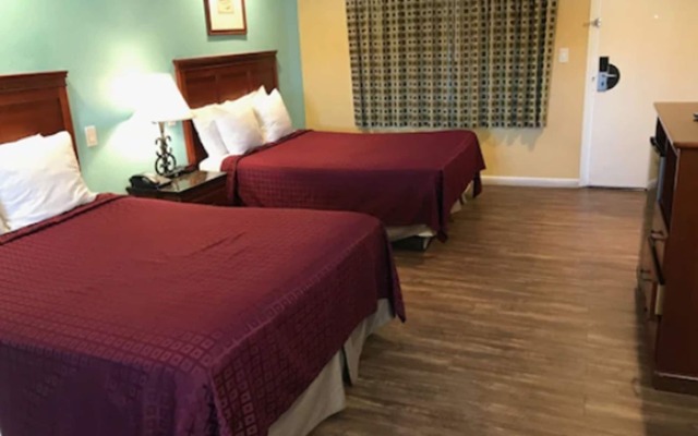 Travelodge by Wyndham San Diego SeaWorld