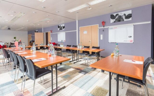 ibis Zurich Messe-Airport