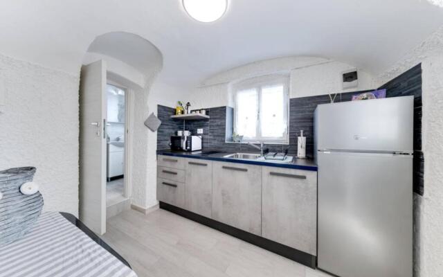 Esclusivo per due CITRA 008008-LT-0311