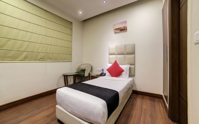 New Haven Hotel Greater Kailash by OYO