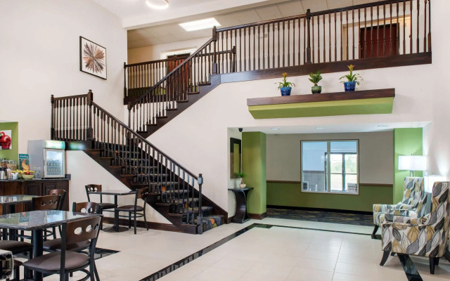 Quality Inn & Suites Anderson I-69