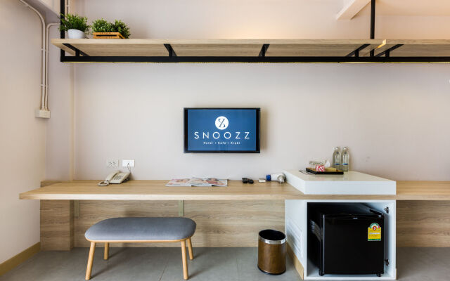 Snoozz Hotel - Hostel