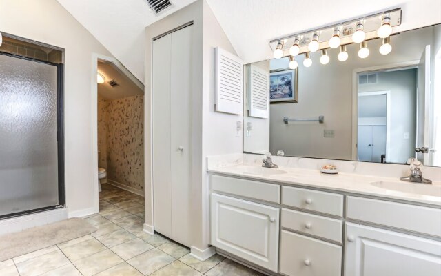 812 South Fletcher
