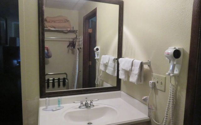 Americas Best Value Inn Story City