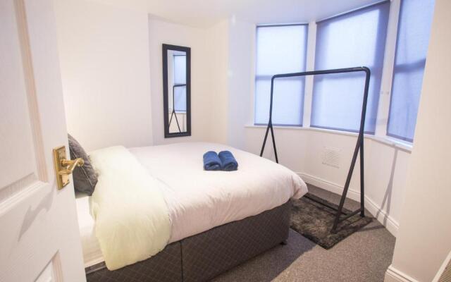 Flat 1, 4 Warden Rd