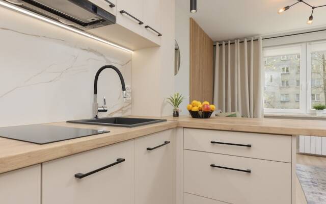 Aleja Jana Pawla II Studio by Renters