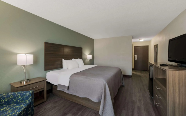 Quality Inn St. Louis Airport Hotel