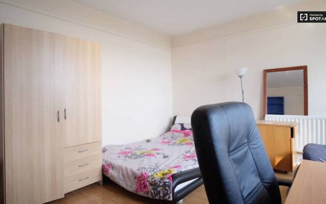 2-bed Apartment in London Woolwich