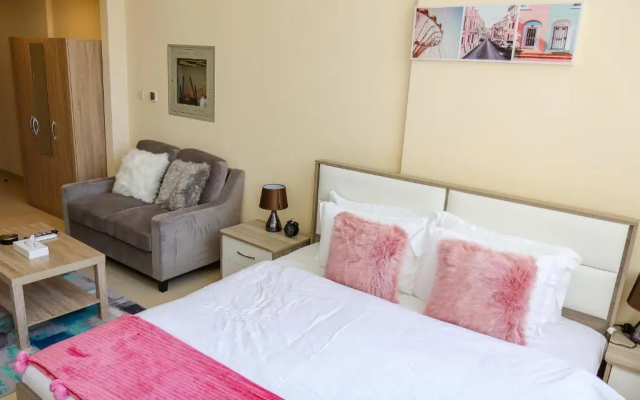 Signature Holiday Homes - Furnished Studio Apartment, Silicon Gates 4 - Hotel in ดูไบ - Photo 5