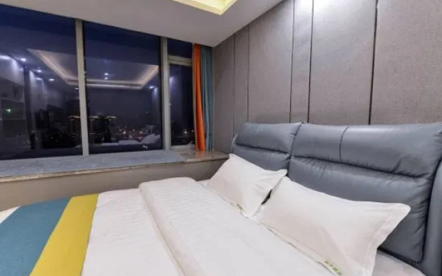 Orange Apartment (Wuxi East Station)