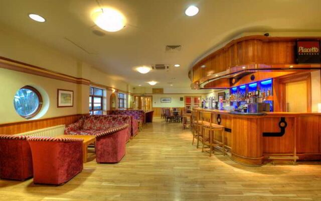 Loughshore Hotel