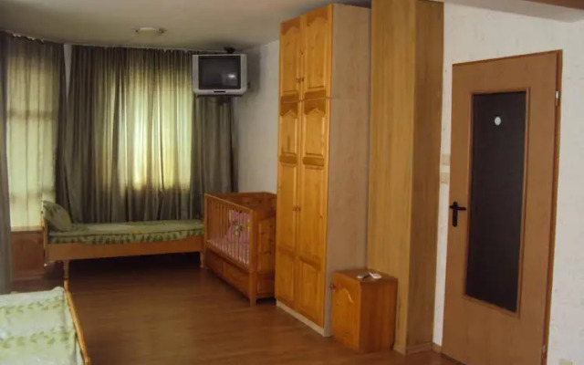 Guest House Villa Roza