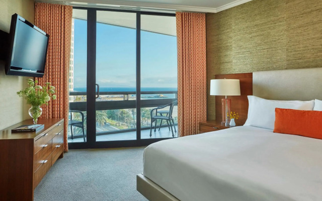 Fairmont Miramar Hotel