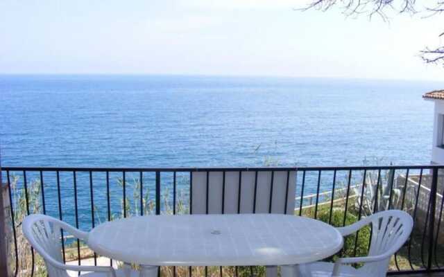 Apartment in Llançà, Gerona 103531 by MO Rentals