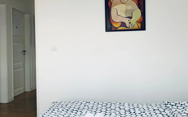 Restelo House