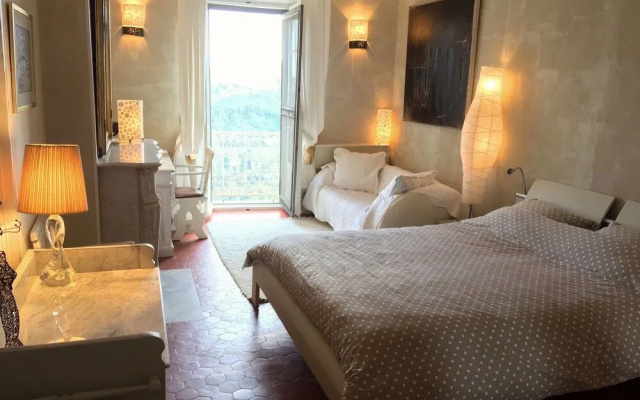 Les Chapeliers