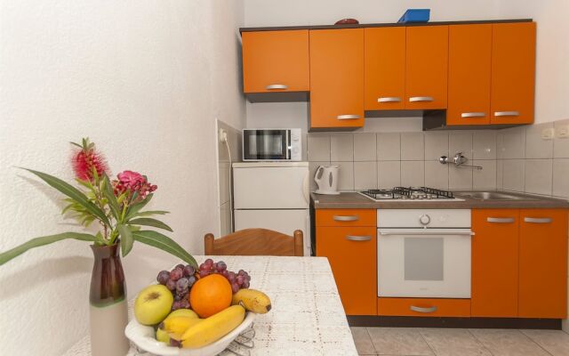 Apartments Luca