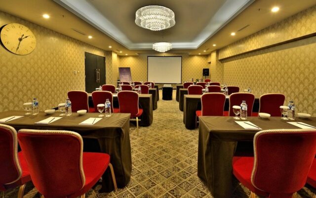 Amaroossa Royal Bogor