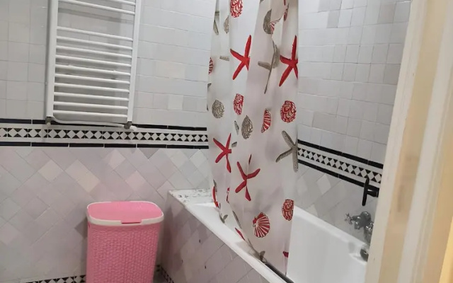 Yasmina Apartment in the Heart of the Tourist Area