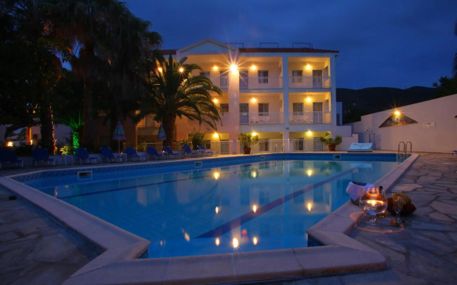 Dolphin Hotel
