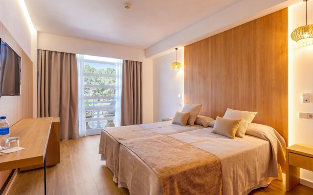 Hotel Palmira Paradise & Suites