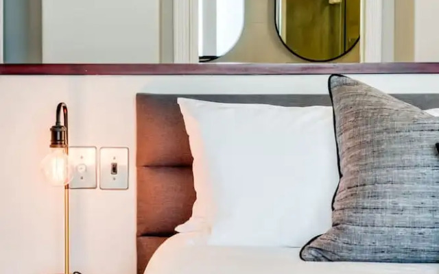 Private Pool Tranquility at Ocean Penthouse Retreat