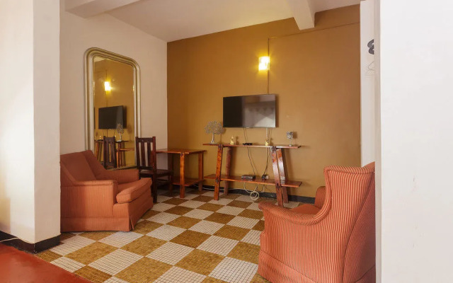 Royce Hotel