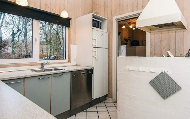 10 Person Holiday Home in Glesborg-by Traum