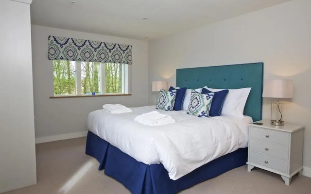 3 The Drive, Hillfield Village