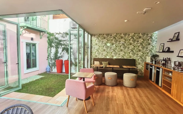 Sintra Green Chalet - Bed & Breakfast