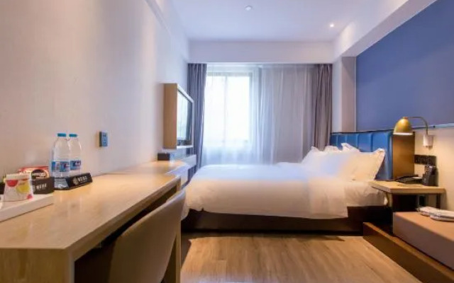 Kaju Hotel(Olympic Xinglong Street subway station store)