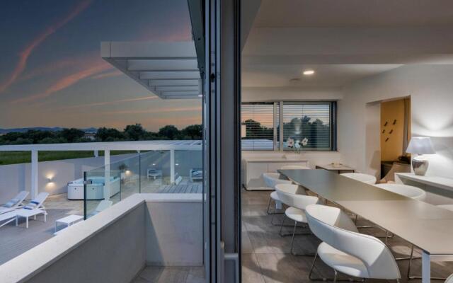 Lalic Gallery Villa