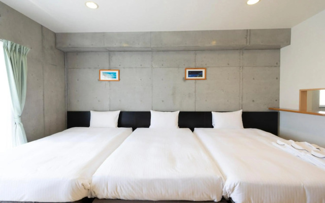 Naha-West Inn