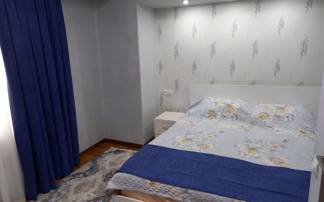 4-bed Apartment in Tashkent City Center C