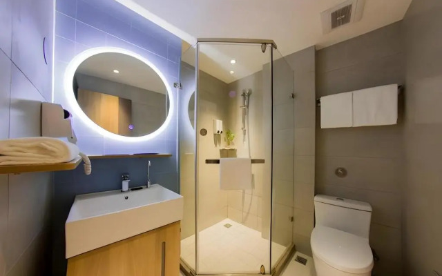 GreenTree Eastern Xuzhou High Speed Railway Station West Exit