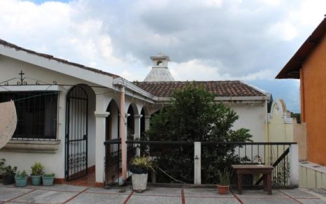 Casa de Soledad - local family homestay with 3 meals daily + wifi