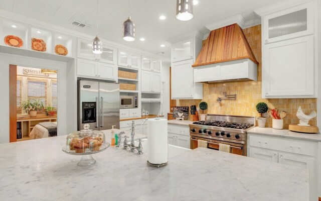 New Braunfels' #1 Getaway